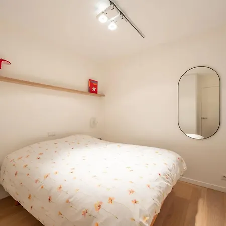 La Purete - A Pied - Ideal Couples - 2min Lippenslaan - A 10min A Pied - Buanderie Apartment *